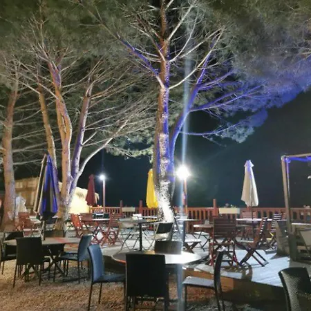 Spacieux A Avec Terrasse - Api-1-52-508