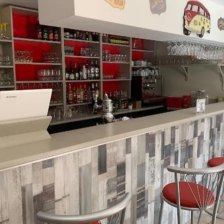 Spacieux A Avec Terrasse - Api-1-52-508 * Saint-Maime