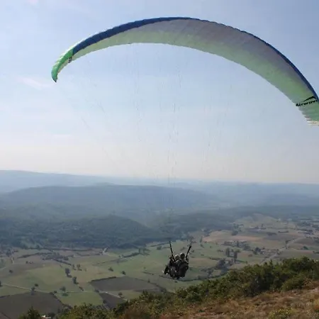 Spacieux A Avec Terrasse - Api-1-52-508 *