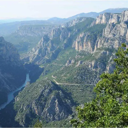 Spacieux A Avec Terrasse - Api-1-52-508 Saint-Maime