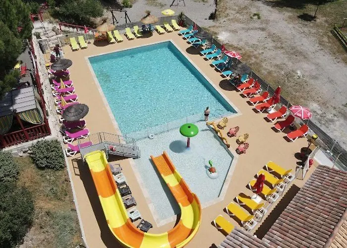 Spacieux A Avec Terrasse - Api-1-52-508 * Saint-Maime