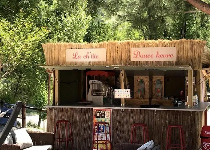 Spacieux A Avec Terrasse - Api-1-52-508 * Saint-Maime